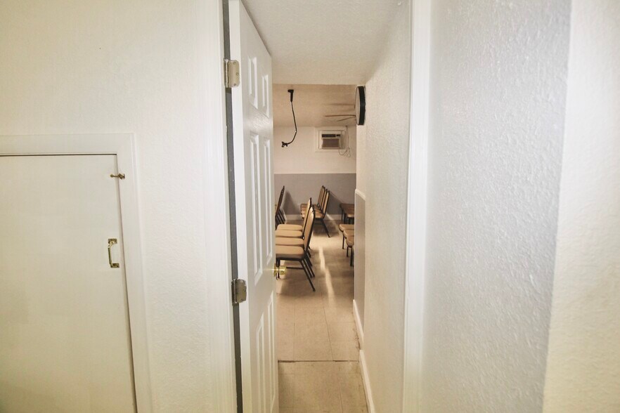 More Photos Of 610 Dundee Rd, Dundee Storefront Retail Residential For Sale