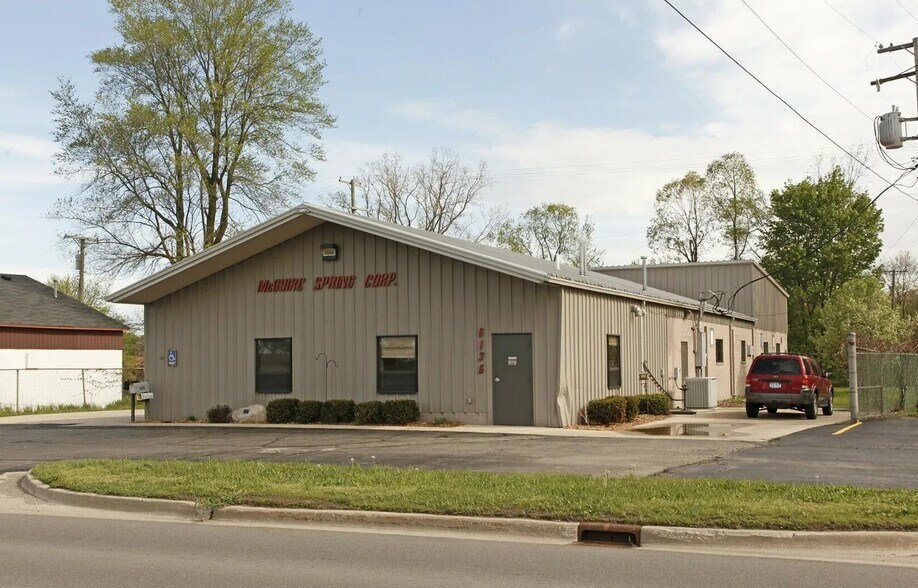 More Photos Of 6135 W Grand River Rd, Brighton Warehouse For Sale
