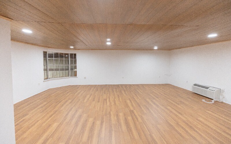 More Photos Of 4824 Pontchartrain Dr, Slidell Light Manufacturing For Sale