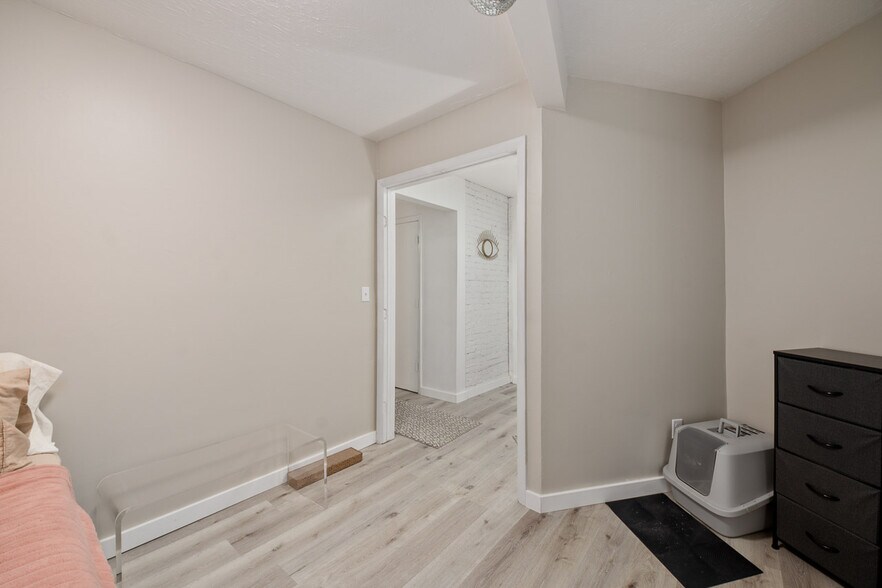 More Photos Of 2404 4th St, Cuyahoga Falls Office For Sale