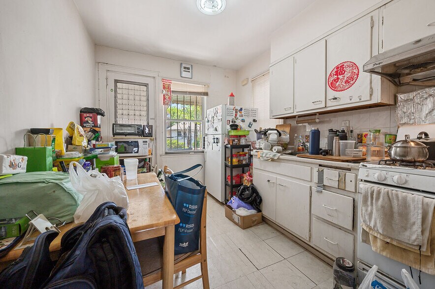 More Photos Of 1817 63rd St, Brooklyn Apartments For Sale