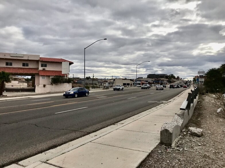 More Photos Of 1978 Highway 95, Bullhead City Hotel For Sale