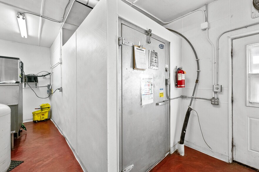 More Photos Of 17460 County Road 501, Bayfield Restaurant For Lease