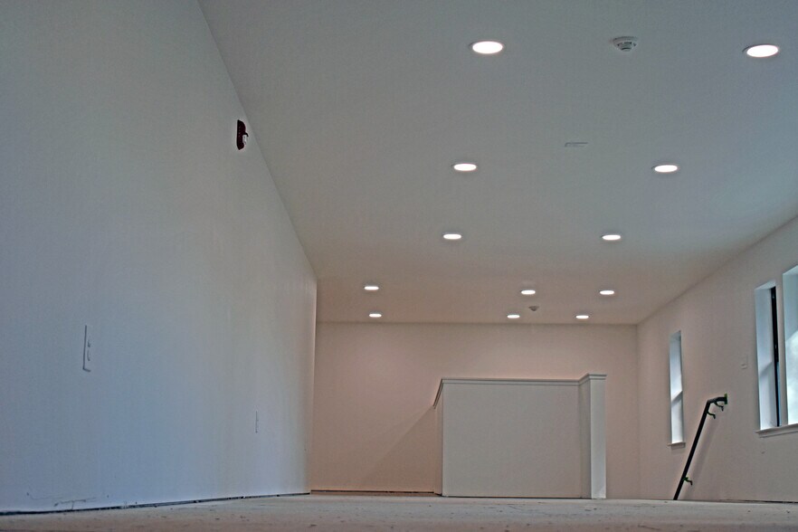 More Photos Of 8635 Mirabel Rd, Forestville Warehouse For Sale