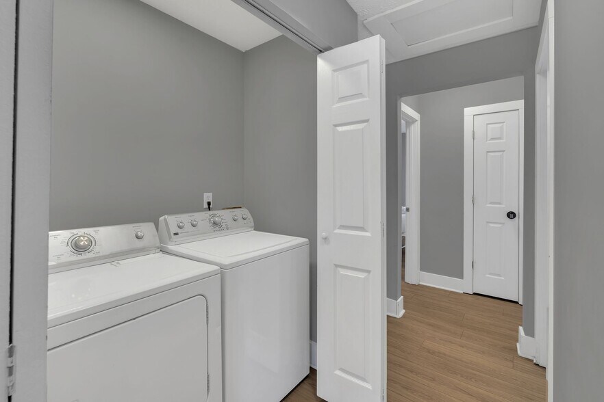 More Photos Of 901 21st Ave N, Nashville Multifamily For Sale