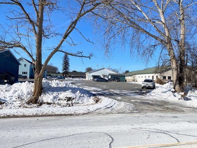 More Photos Of 122 Saratoga Rd, Schenectady General Retail For Sale