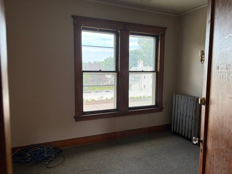 More Photos Of 144 S Main St, Wallingford Office For Sale