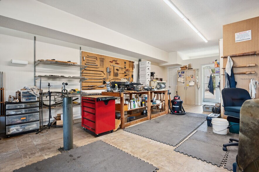 More Photos Of 1212-1216 Gum Branch Rd, Jacksonville General Retail For Sale