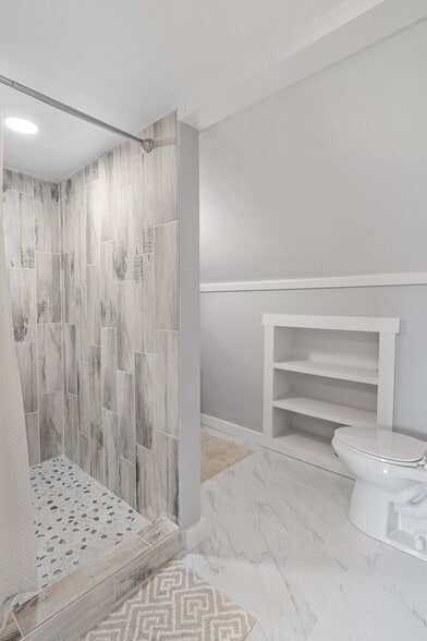 More Photos Of 40 Main St, Pacific Beach Office For Sale