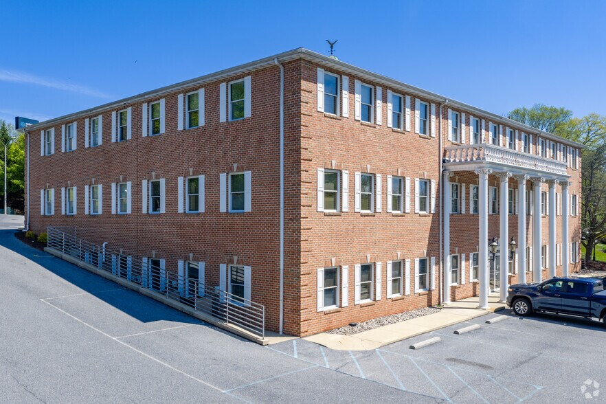 Primary Photo Of 6 Hearthstone Ct, Reading Medical For Lease