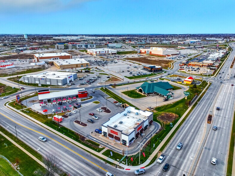 More Photos Of 3475 Westdale Dr SW, Cedar Rapids Storefront For Sale