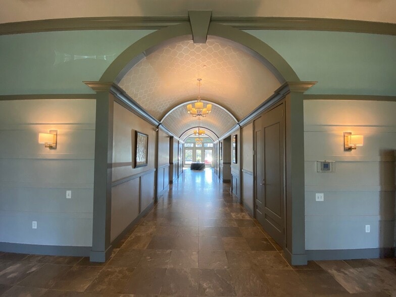 More Photos Of 3920 Gulf Fwy, Dickinson Lodge Meeting Hall For Sale