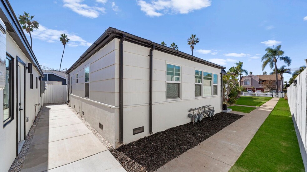 More Photos Of 4513-4523 Cleveland Ave, San Diego Apartments For Sale