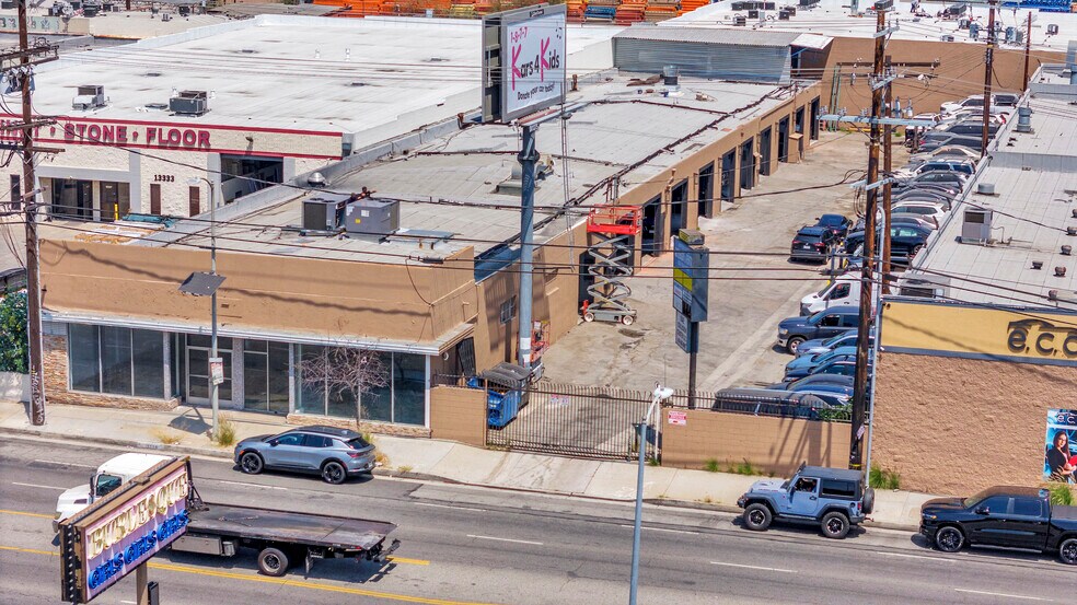 Primary Photo Of 13329 Sherman Way, North Hollywood Auto Repair For Sale