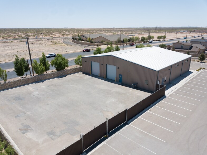 Primary Photo Of 10481 Railroad Dr, El Paso Warehouse For Lease