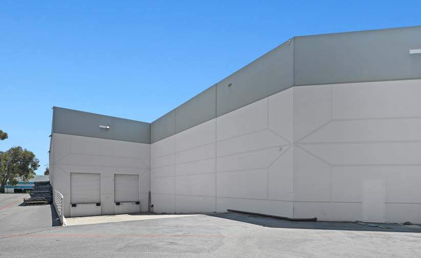 More Photos Of 1230 Avenida Chelsea, Vista Warehouse For Lease