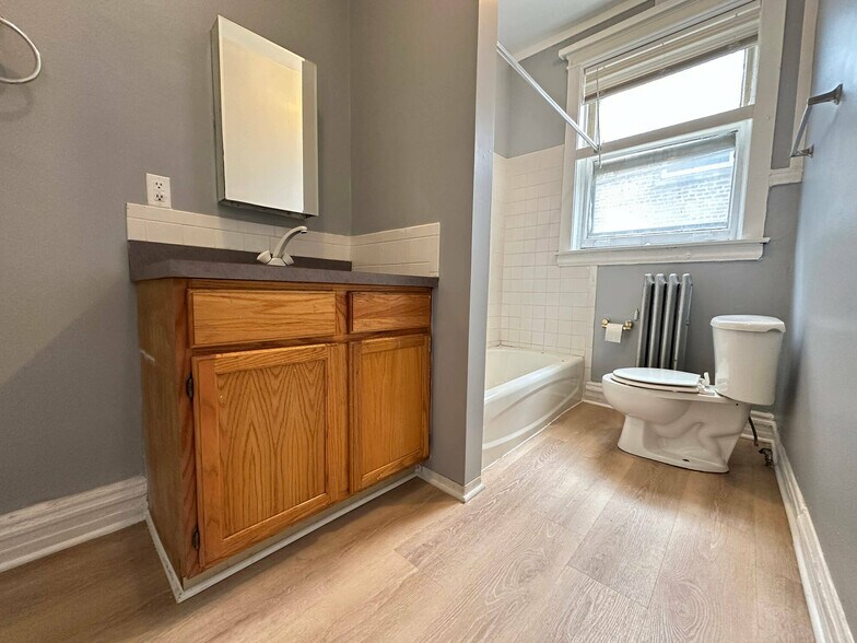 More Photos Of 4817 S King Dr, Chicago Apartments For Sale