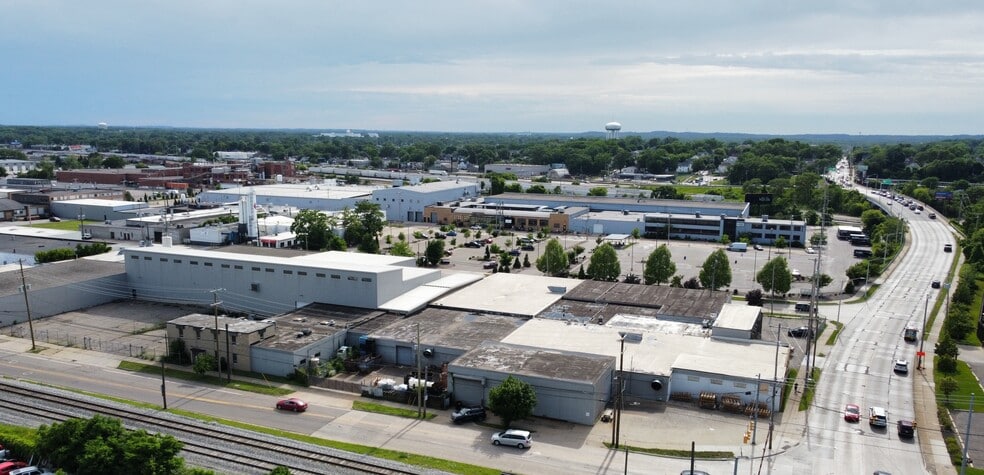 More Photos Of 210 Hall St SW, Grand Rapids Warehouse For Sale