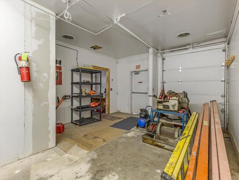 More Photos Of 1355 W 465 S, Orem Manufacturing For Sale