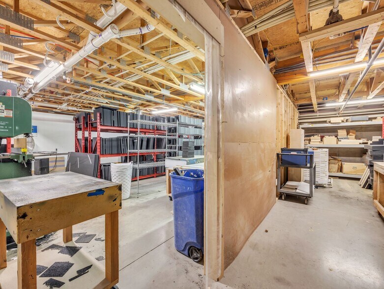 More Photos Of 39 Nott Hwy, Ashford Storefront For Sale