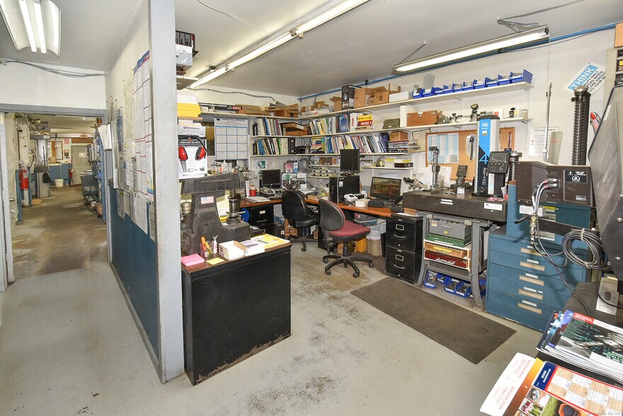 More Photos Of 712 Bread and Milk St, Coventry Manufacturing For Sale