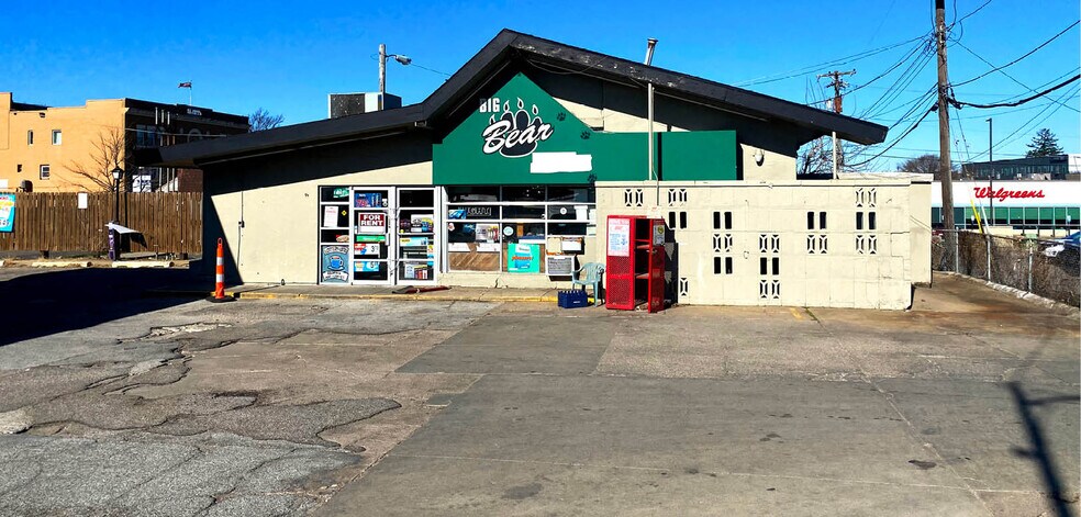 More Photos Of 5822 Maple St, Omaha Convenience Store For Sale