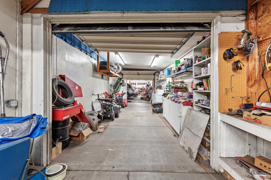 More Photos Of 2929 N Government Way, Coeur d'Alene Auto Dealership For Sale