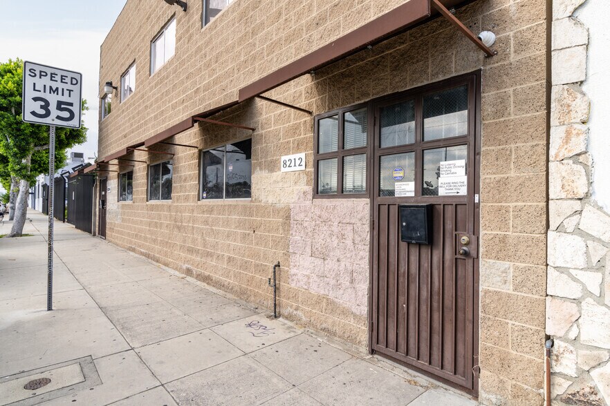 More Photos Of 8212-8214 San Fernando Rd, Sun Valley Light Distribution For Sale