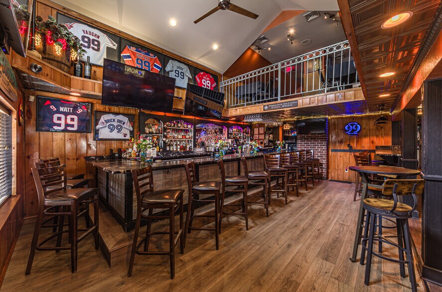 More Photos Of 99 Aurora St, Lancaster General Retail For Sale