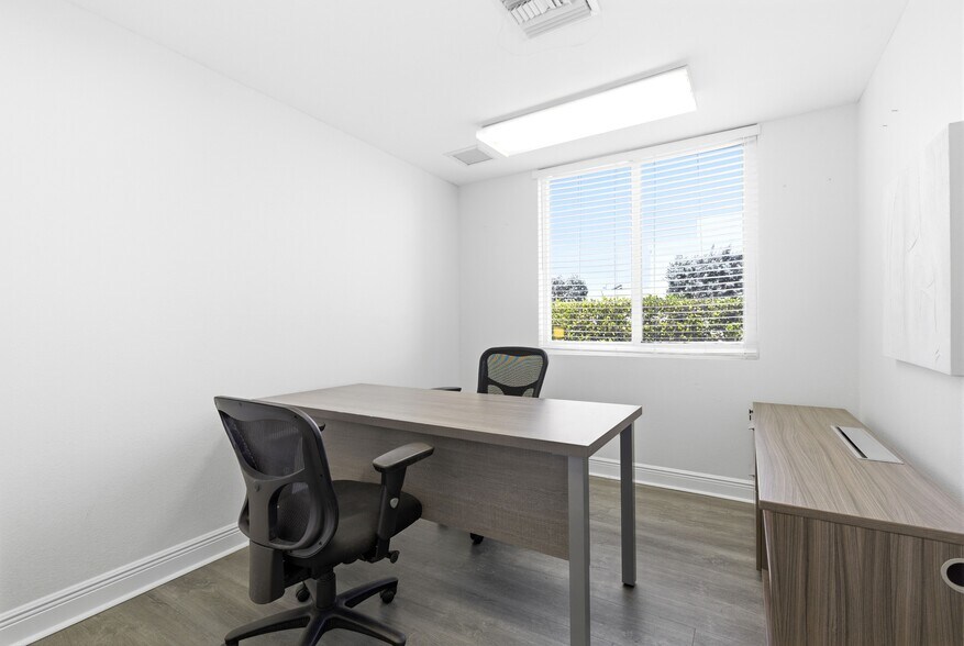 More Photos Of 611 NE 13th St, Fort Lauderdale Loft Creative Space For Lease