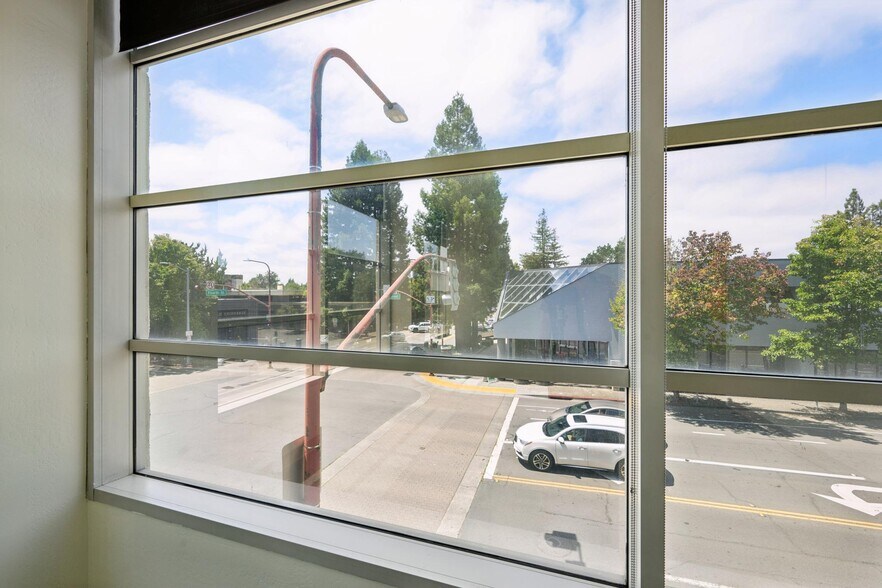 More Photos Of 801 4th St, Santa Rosa Office For Sale
