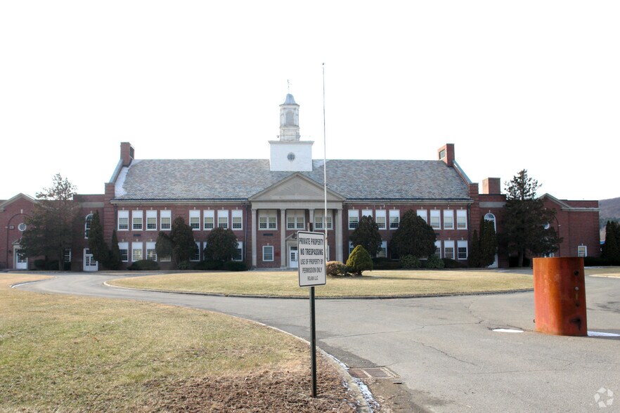 More Photos Of 9065 NY-22, Hillsdale Schools For Sale