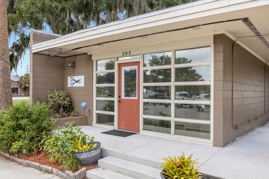 More Photos Of 203 Laurel St, Palatka Office For Sale