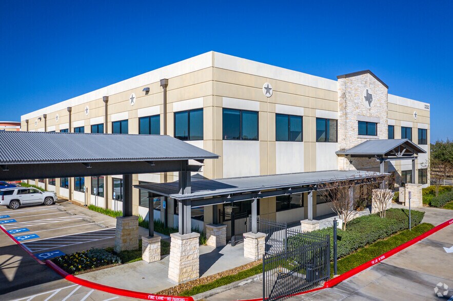More Photos Of 22322 Grand Corner Dr, Katy Office For Lease
