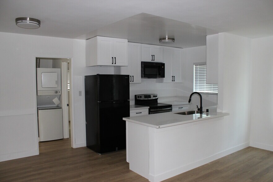 More Photos Of 942 S Burlington Ave, Los Angeles Apartments For Sale