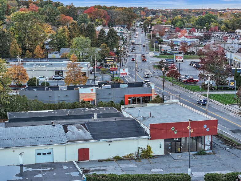 More Photos Of 994 Grafton St, Worcester Freestanding For Lease