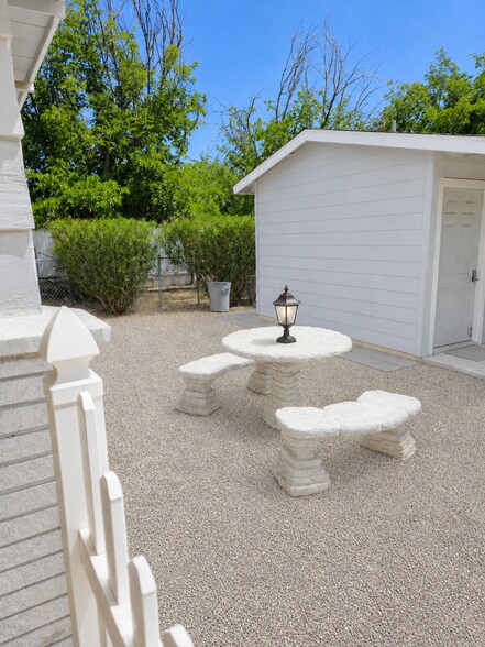 More Photos Of 427 N 15th St, Cottonwood Trailer Camper Park For Sale