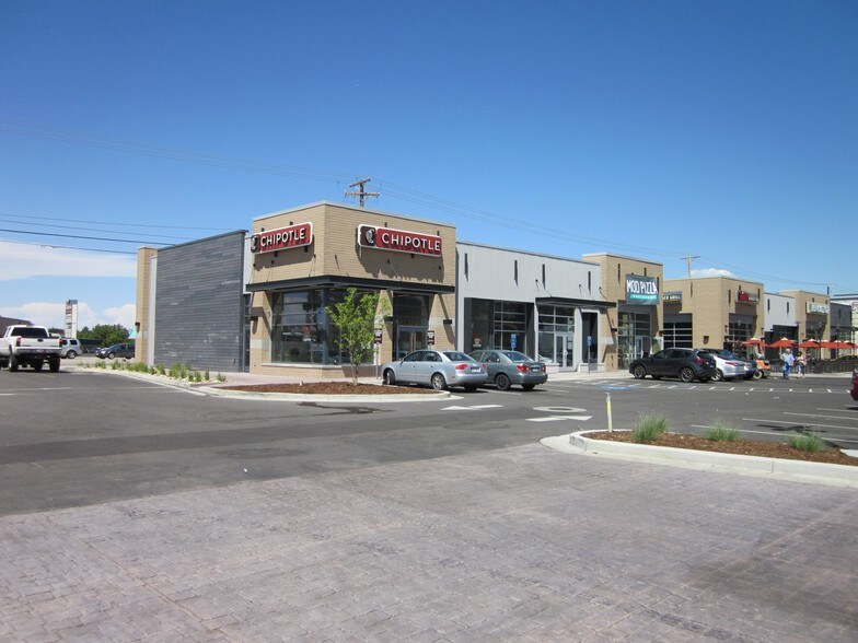 More Photos Of 819 W Riverdale Rd, Riverdale General Retail For Lease