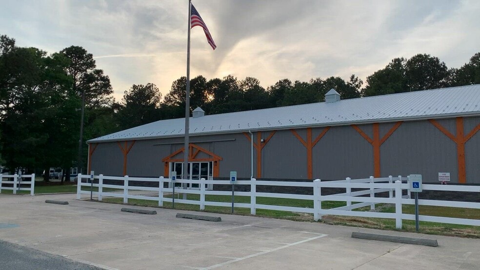 Primary Photo Of deep grass and hunting quarter rd, Houston Hospitality For Sale