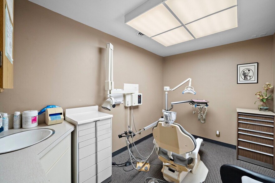 More Photos Of 700 S Brea Blvd, Brea Office Residential For Sale