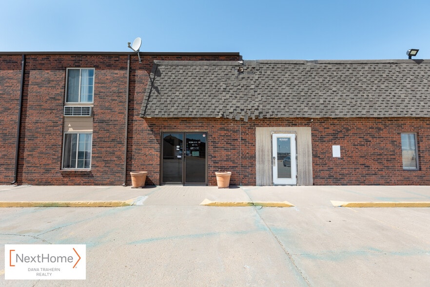 More Photos Of 2093 W Oklahoma Ave, Ulysses Hotel For Sale