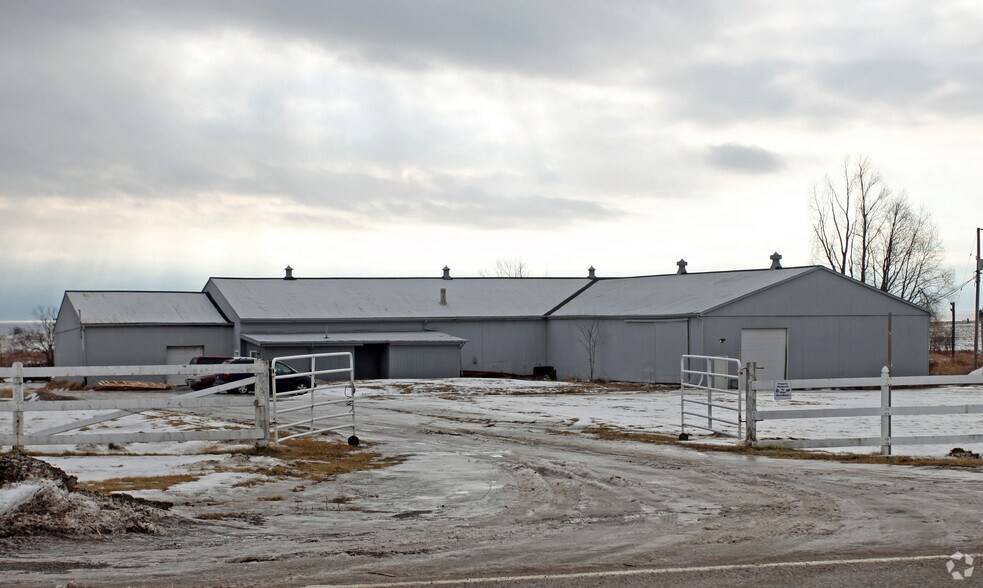 Primary Photo Of 1701 Darlington Park Rd, Clarington Warehouse For Lease