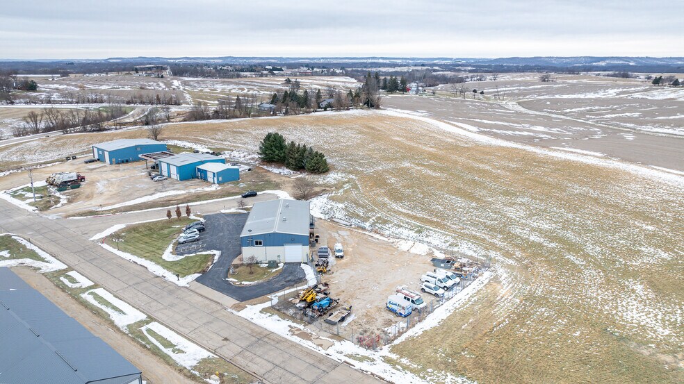 More Photos Of 11470 Industrial Dr, Galena Warehouse For Sale