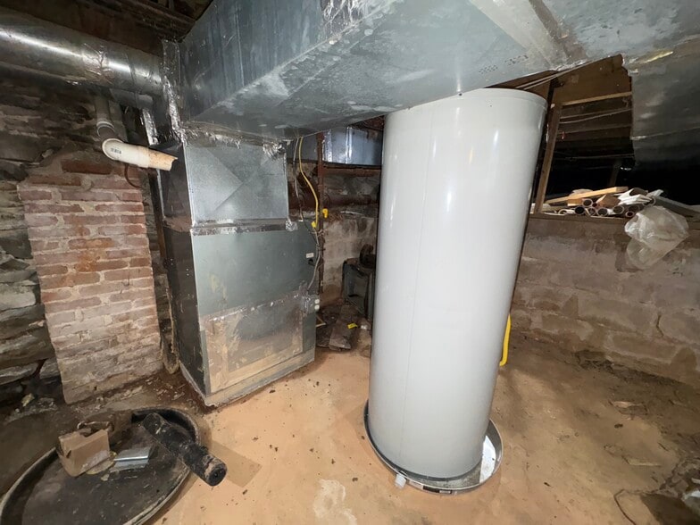 More Photos Of 3921 Old York Rd, Baltimore Specialty For Sale