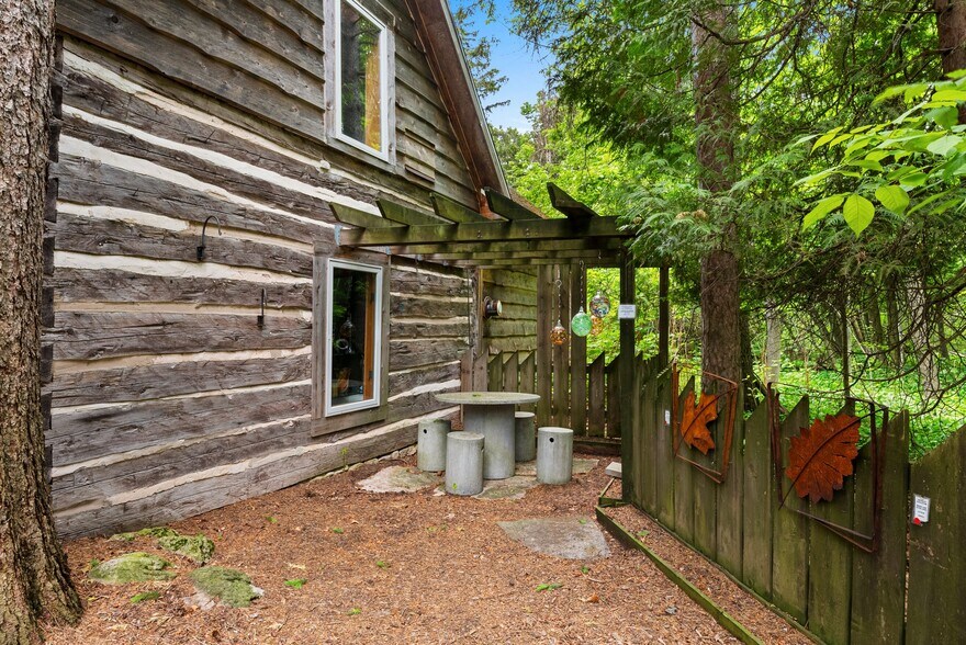 More Photos Of 10320 Water Steet, Sister Bay Storefront Retail Office For Sale