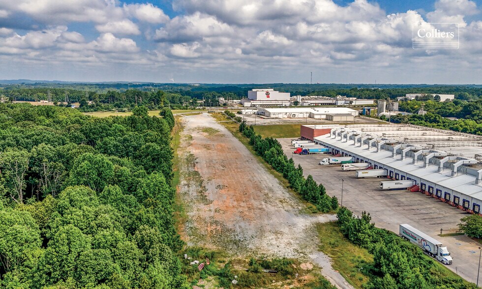 More Photos Of 811 Hamrick St, Gaffney Warehouse For Sale