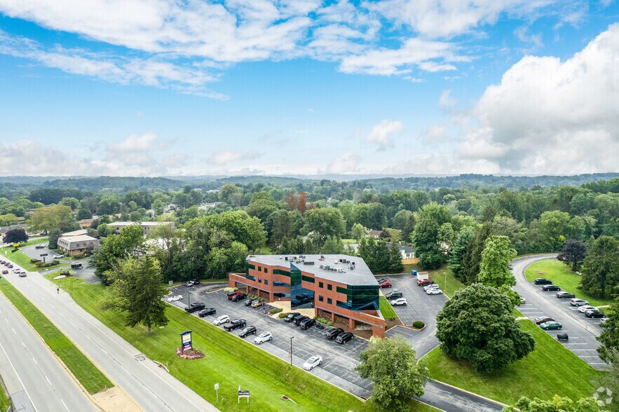 More Photos Of 1234 West Chester Pike, West Chester Office For Lease