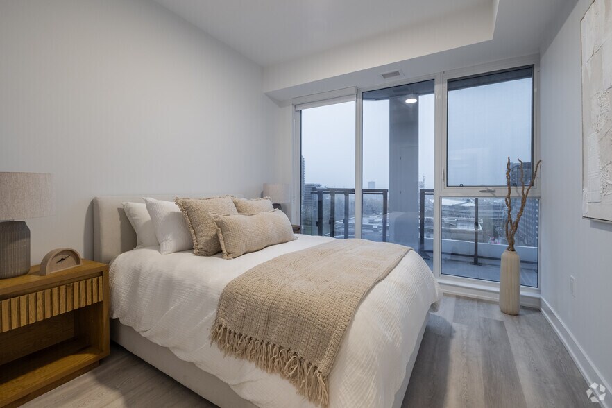 More Photos Of 400 Albert St, Ottawa Apartments For Lease