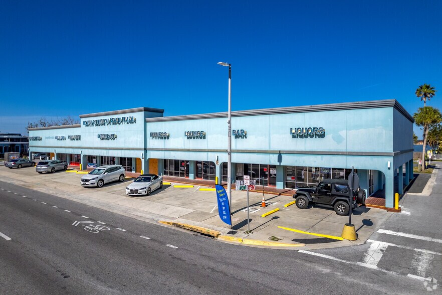 Primary Photo Of 16913 Gulf Blvd, North Redington Beach General Retail For Lease