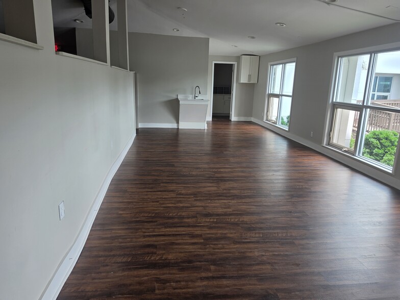 More Photos Of 6000 Fisk Ave, Chattanooga Storefront Retail Office For Sale